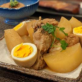 大根と手羽先の甘照り煮