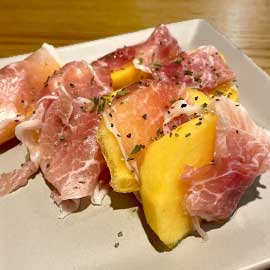 柿と生ハムのマリネ